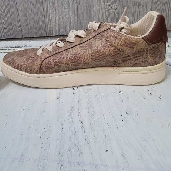 Coach High line Sneacker In Signature Canvas - Picture 4 of 15